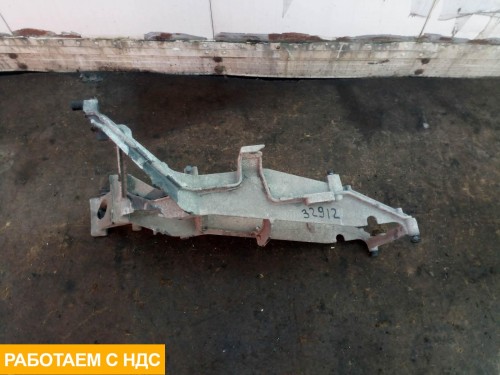 Кронштейн фар