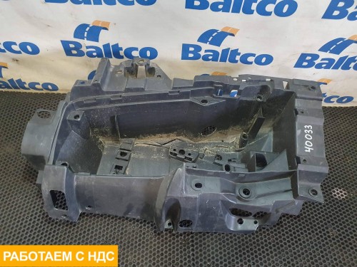 Корпус фары правый